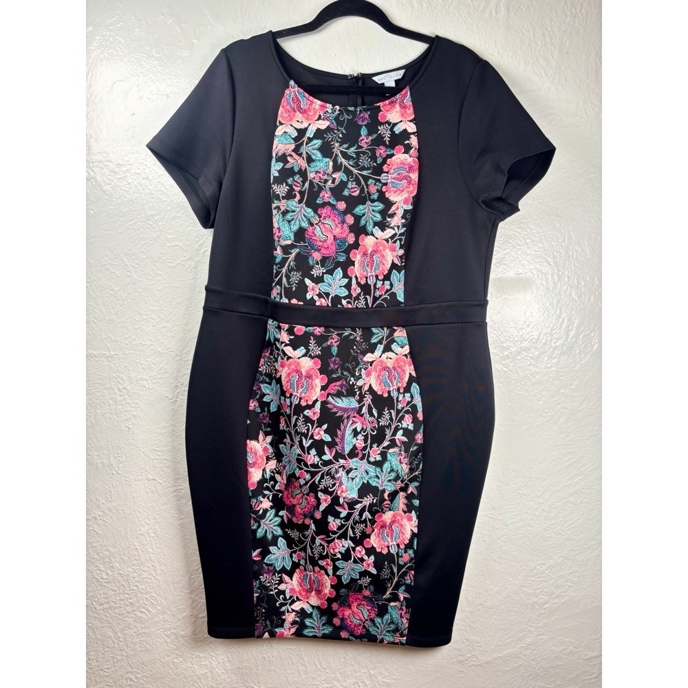 Boutique 1X Black Floral Sheath Dress Short Sleeve Knee‎ Length Business Casual